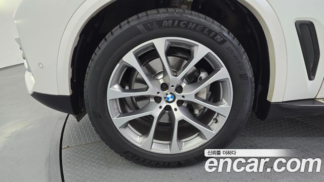 BMW X5 2019 — photo 5