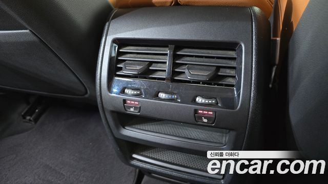 BMW X5 2019 — photo 20