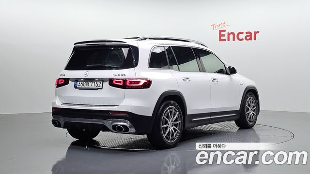 Mercedes-Benz GLB-Class 2021 — photo 2