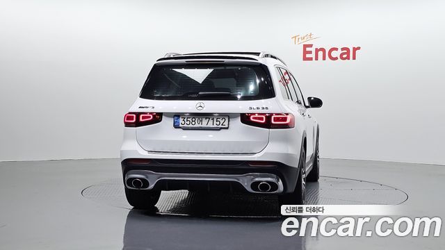 Mercedes-Benz GLB-Class 2021 — photo 4