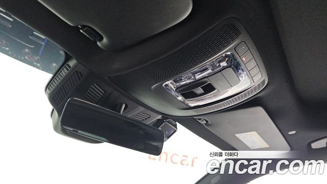 Mercedes-Benz GLB-Class 2021 — photo 24