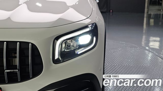 Mercedes-Benz GLB-Class 2021 — photo 8