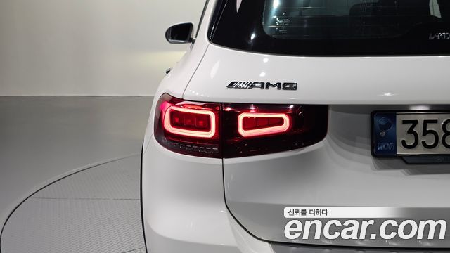 Mercedes-Benz GLB-Class 2021 — photo 9