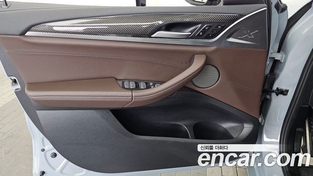 BMW X4 2022 — photo 14