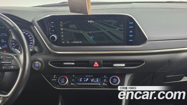 Hyundai Sonata 2021 — photo 23