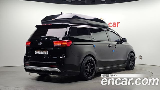 Kia Canival 2018 — photo 2