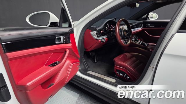 Porsche Panamera 2019 — photo 13