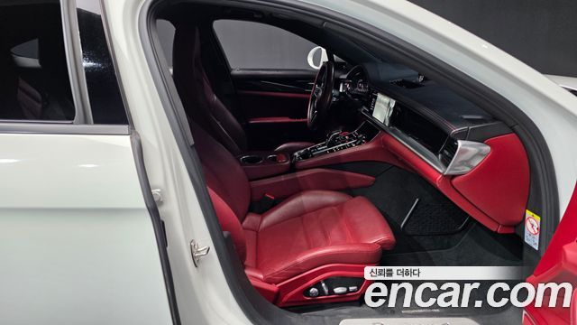 Porsche Panamera 2019 — photo 17
