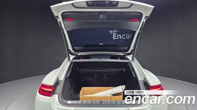 Porsche Panamera 2019 — photo 26