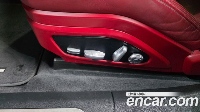 Porsche Panamera 2019 — photo 31