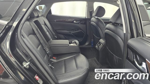 Kia K7 2018 — photo 11