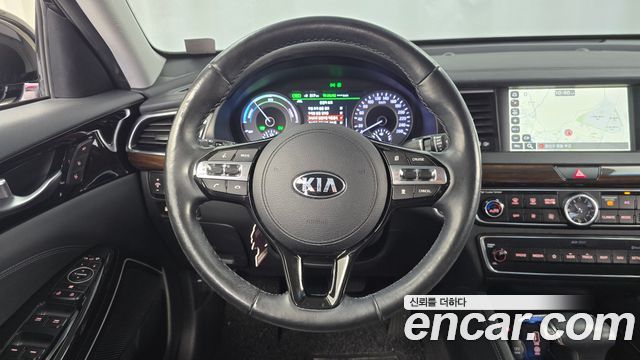 Kia K7 2018 — photo 12