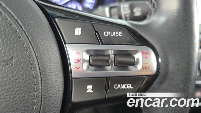 Kia K7 2018 — photo 16