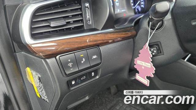 Kia K7 2018 — photo 18