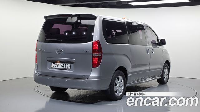 Hyundai Starex 2016 — photo 2