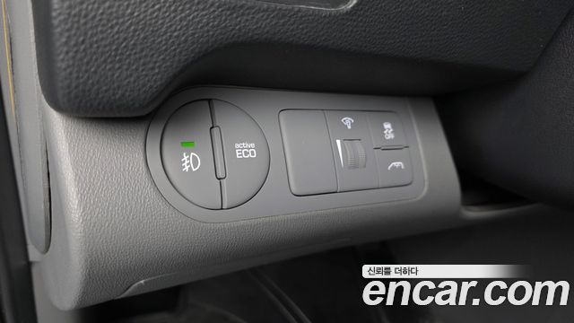 Hyundai Starex 2016 — photo 24