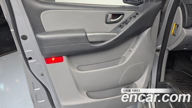 Hyundai Starex 2016 — photo 14