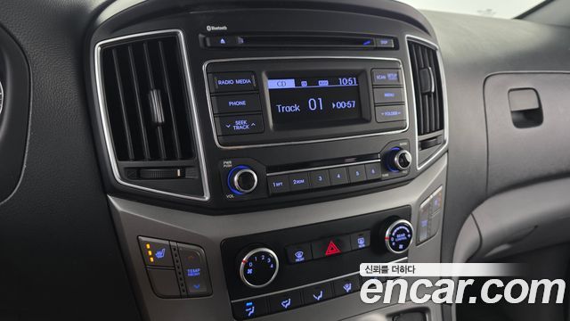 Hyundai Starex 2016 — photo 28