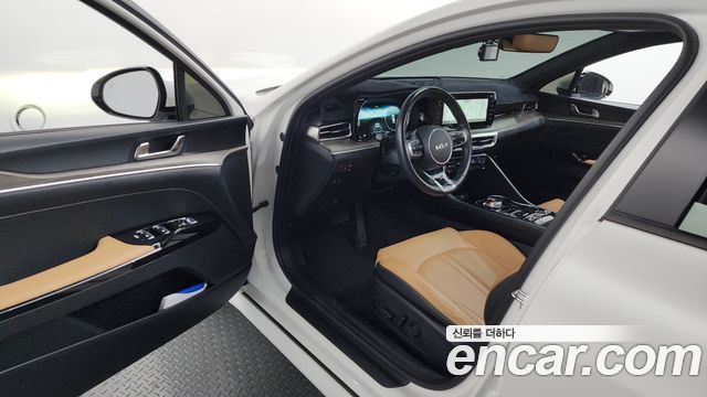 Kia K5 2022 — photo 13