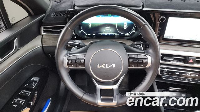 Kia K5 2022 — photo 19