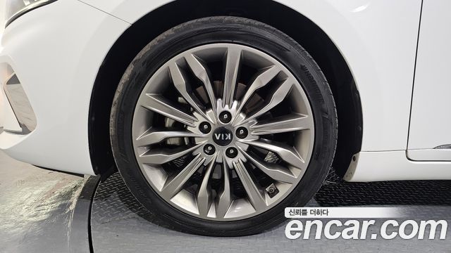 Kia K7 2020 — photo 5