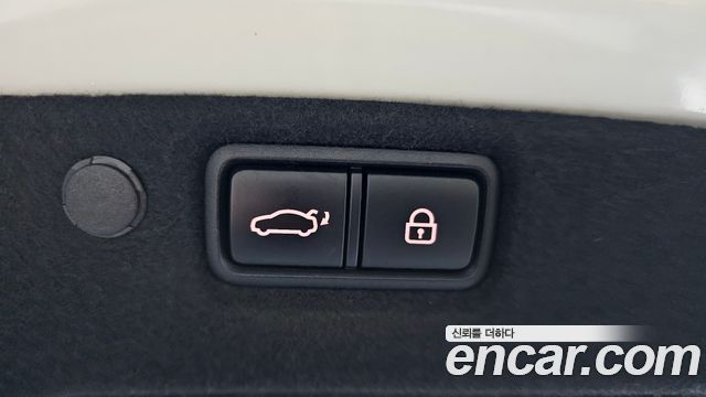 Kia K7 2020 — photo 25