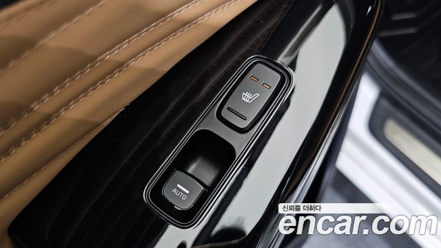 Kia K7 2020 — photo 30