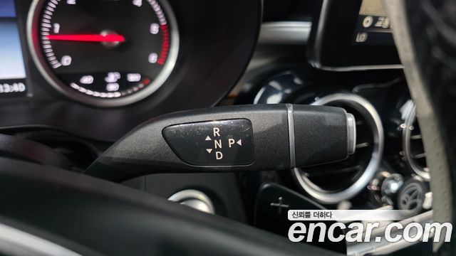 Mercedes-Benz GLC-Class 2018 — photo 12
