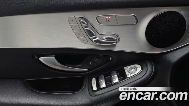Mercedes-Benz GLC-Class 2018 — photo 27