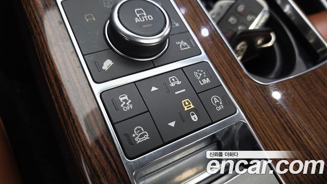 Land Rover Range Rover 2017 — photo 26