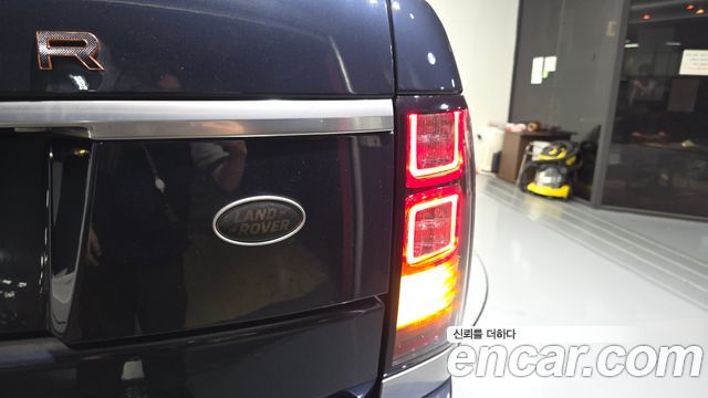 Land Rover Range Rover 2017 — photo 9