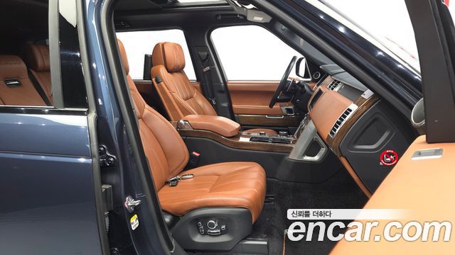 Land Rover Range Rover 2017 — photo 16