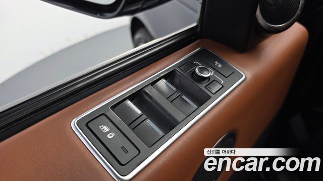 Land Rover Range Rover 2017 — photo 36