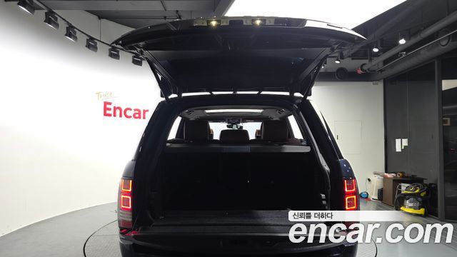 Land Rover Range Rover 2017 — photo 38
