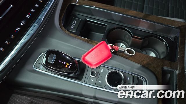 Cadillac Escalade 2023 — photo 9