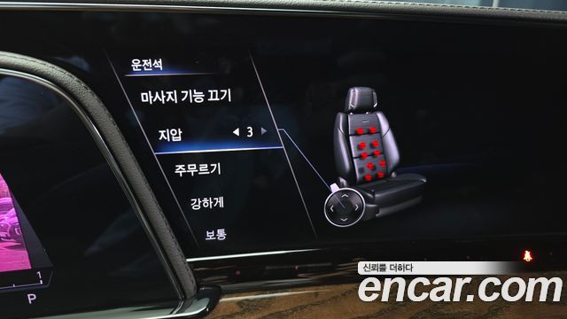 Cadillac Escalade 2023 — photo 17