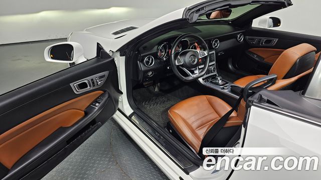 Mercedes-Benz SLC-Class 2019 — photo 13