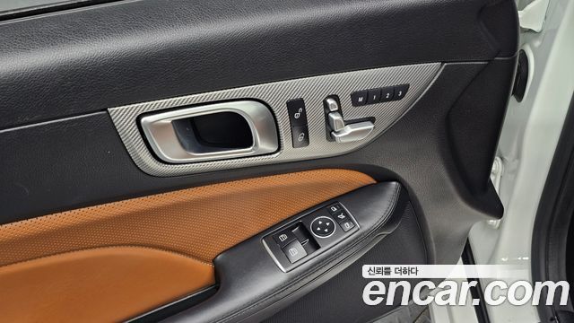 Mercedes-Benz SLC-Class 2019 — photo 25