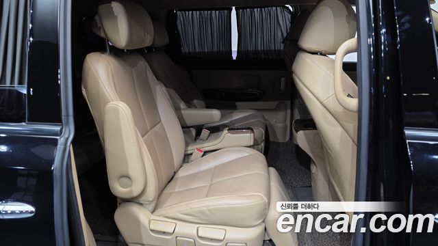 Kia Canival 2016 — photo 18