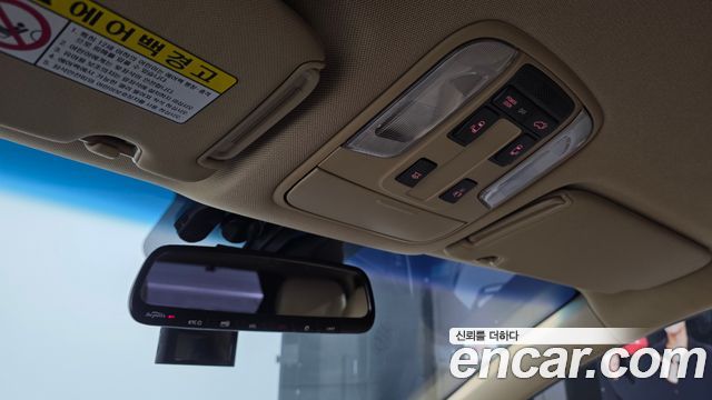 Kia Canival 2016 — photo 23