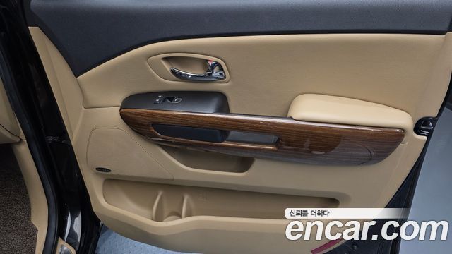 Kia Canival 2016 — photo 15