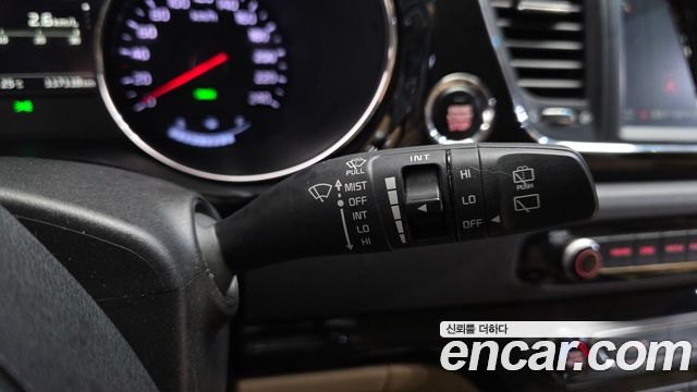 Kia Canival 2016 — photo 29