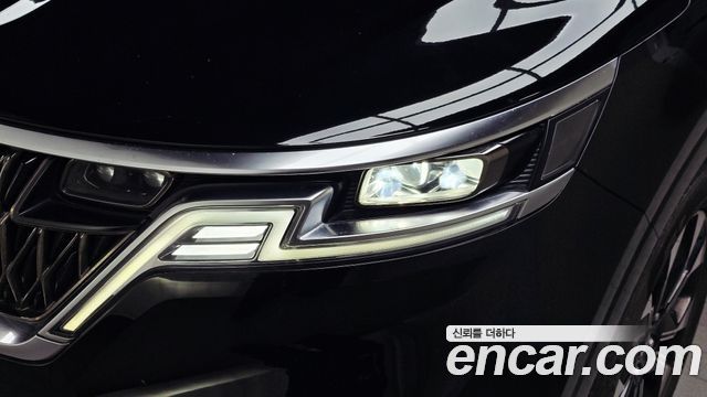 Kia Canival 2021 — photo 8