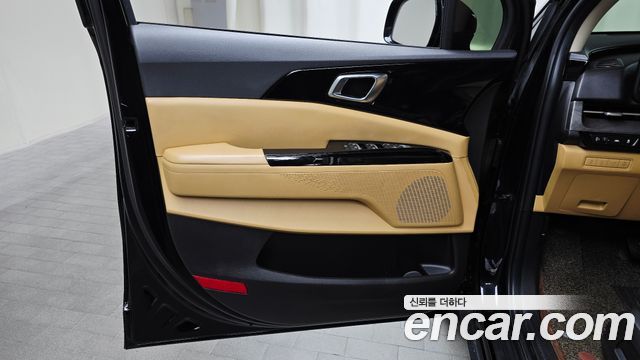 Kia Canival 2021 — photo 14