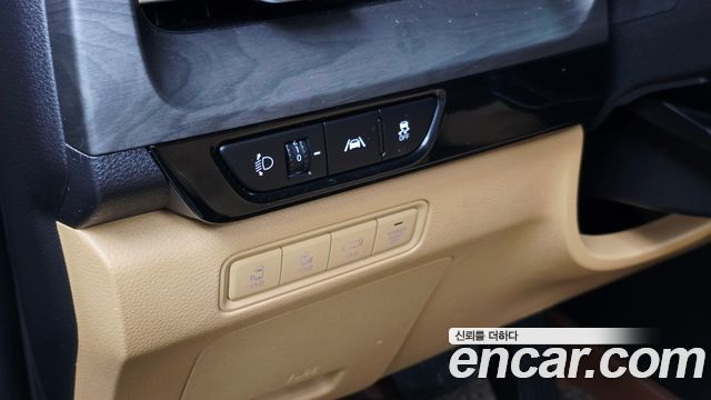 Kia Canival 2021 — photo 29