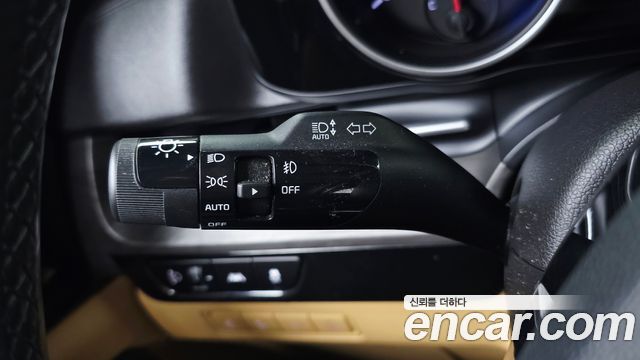 Kia Canival 2021 — photo 30