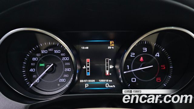 Jaguar XE 2016 — photo 8