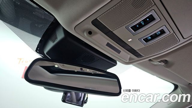 Jaguar XE 2016 — photo 19