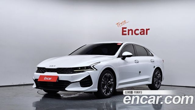 Kia K5 2023 — photo 1
