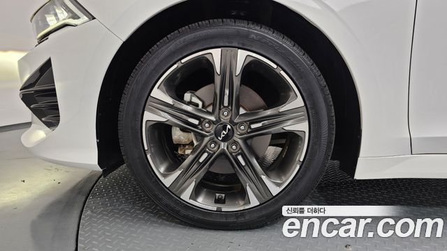 Kia K5 2023 — photo 5